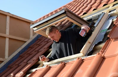 Pose de fenêtres de toit Velux aux Pontets